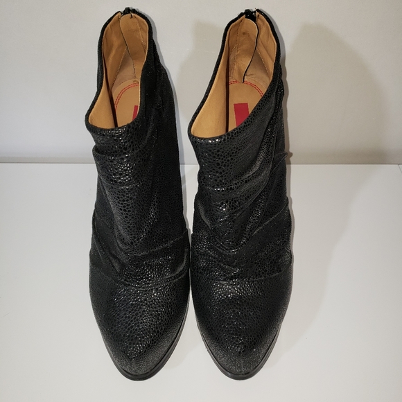 5/48 Saks Street Black Ankle Booties - Picture 3 of 8